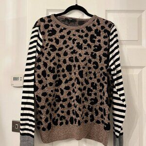 Jumper leopard and stripe arms